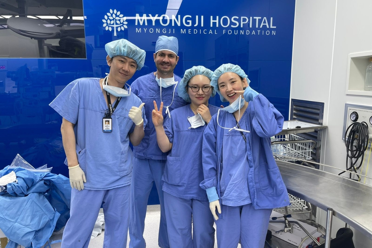 Dr. Joaquim Lopes durante Fellow em Medicina Esportiva no Myongji Hospital, Seul, Coreia do Sul